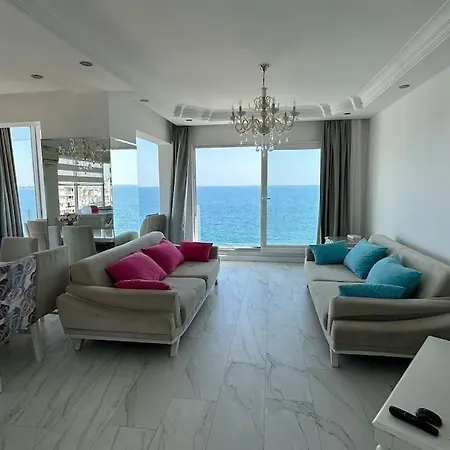 Konyaalti Denizin Ustunde Gemi Ev Apartment Antalya