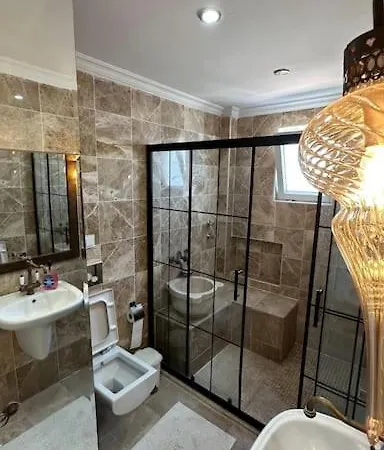 Konyaalti Denizin Ustunde Gemi Ev Apartment Antalya
